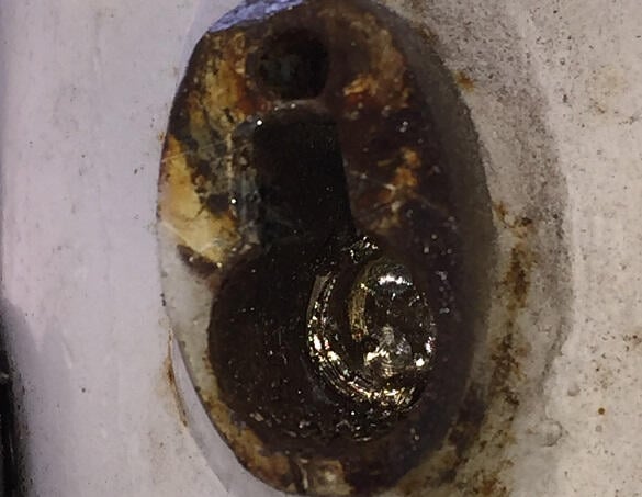 Borra ur styrlås på moped