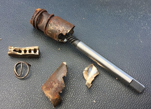 Borra ur styrlås på moped