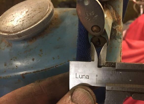 Borra ur styrlås på moped