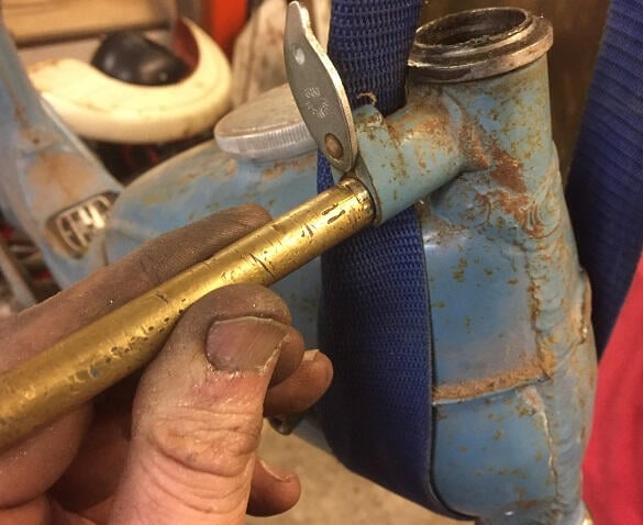 Borra ur styrlås på moped