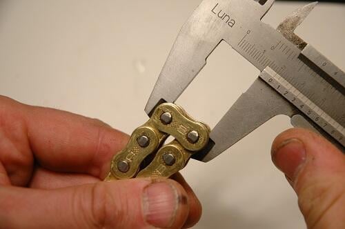 Hitta rätt kedja till mopeden och motorcykeln