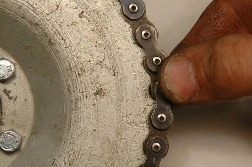 Hitta rätt kedja till mopeden och motorcykeln