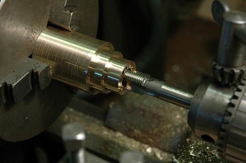 Byt tändstiftsgängan