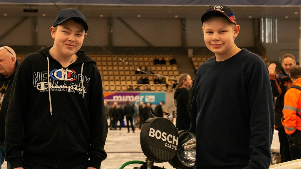 Bröderna Arvid och Rasmus Ejdeholt från Gammalkil i Östergötland hittade grejer till såväl moped som blivande epa.