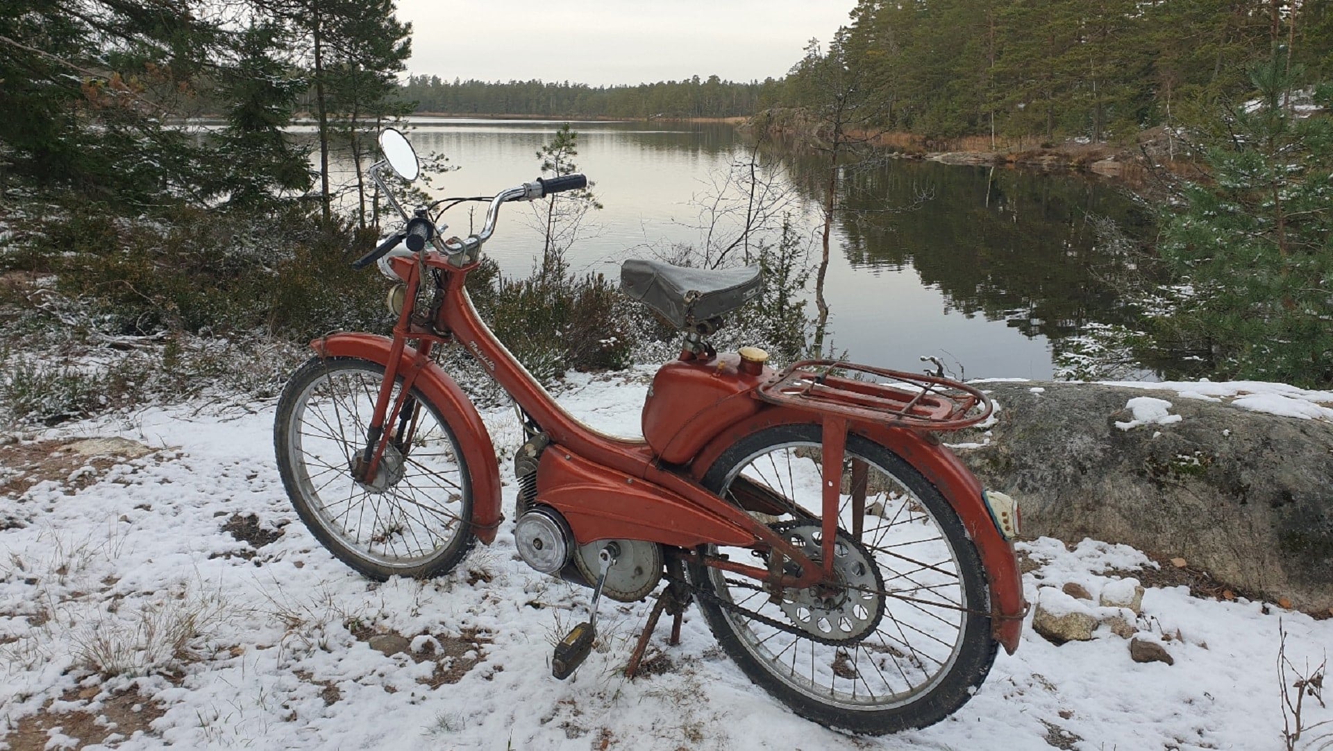 var-sitter-ramnumret-p-en-mobylette-moped-classic-motor