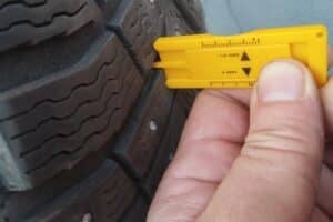 vinterdäck_dubbdäck_mönsterdujup