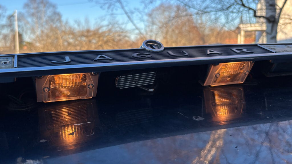 Insatserna på plats, två timmar senare. Foto: Anders Nordner